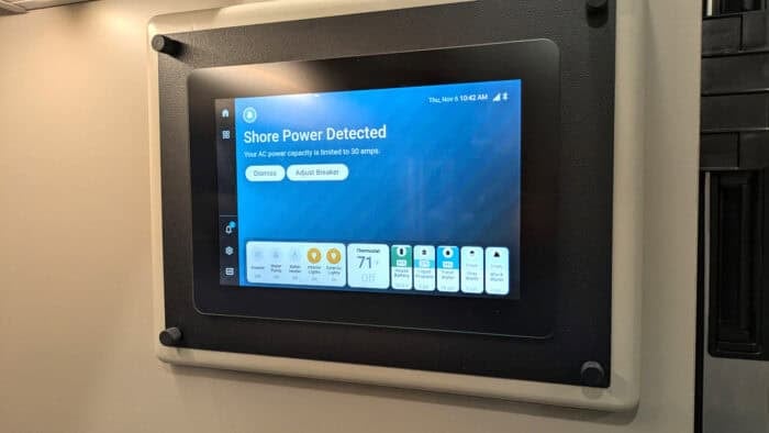 Comprehensive Winnebago RV controller app