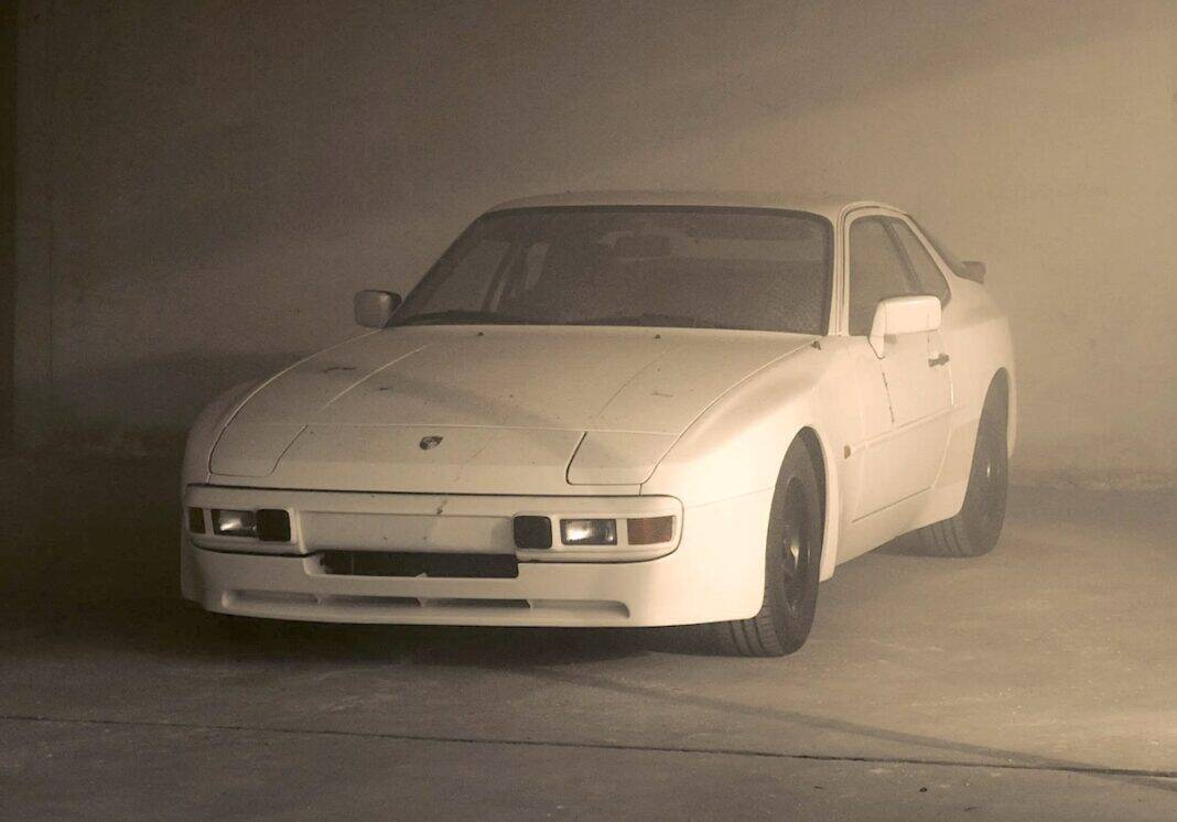 1990 porsche 944 white
