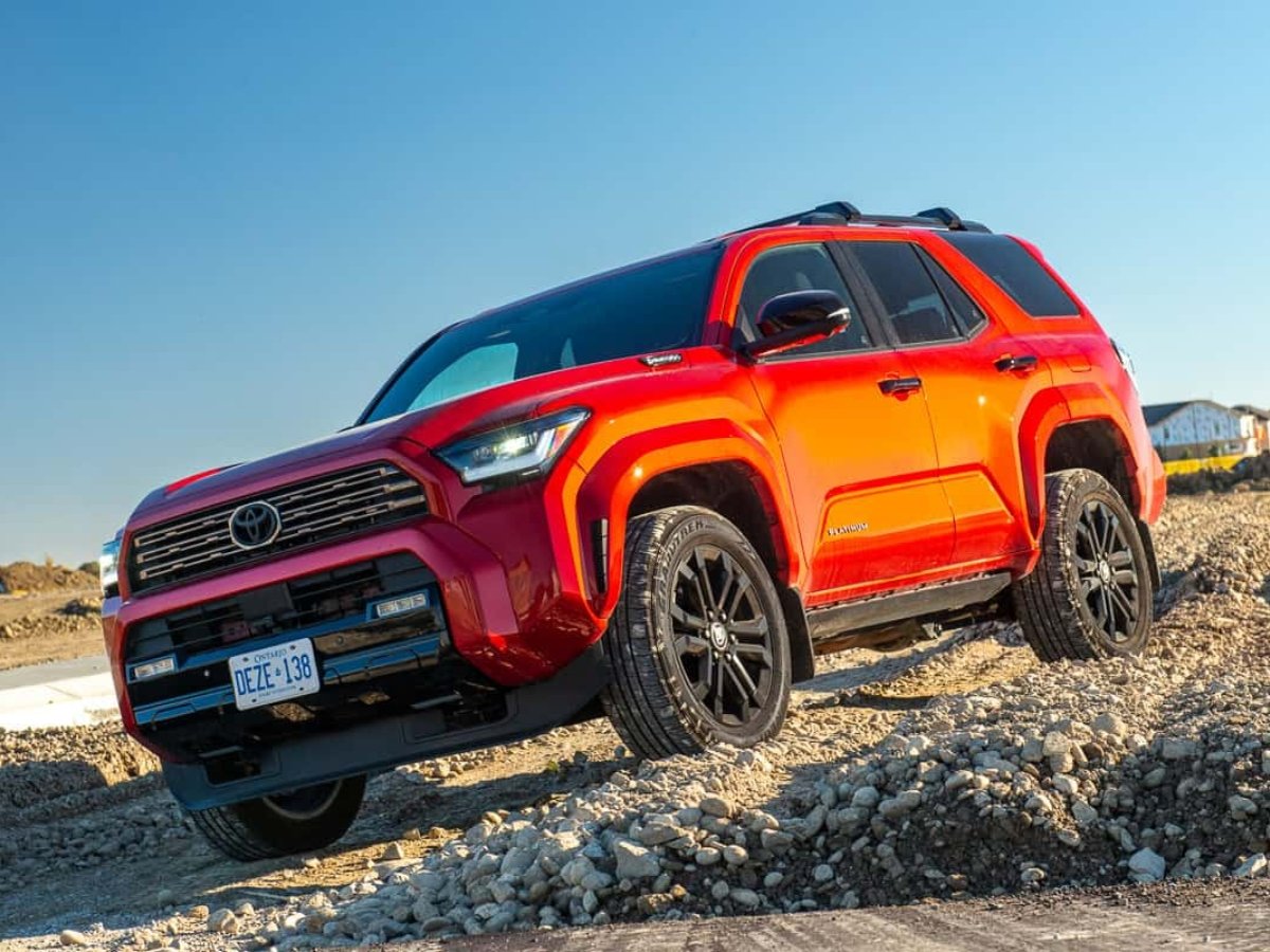2025 4Runner Hybrid Platinum front