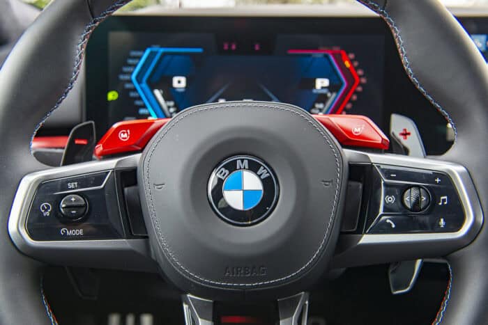 2025 BMW M5 steering wheel