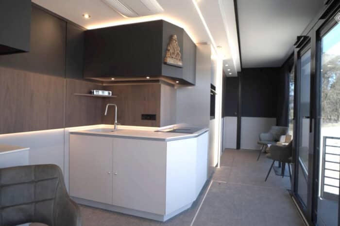 Shiver x Expandable 6×6 Dakar RV interior