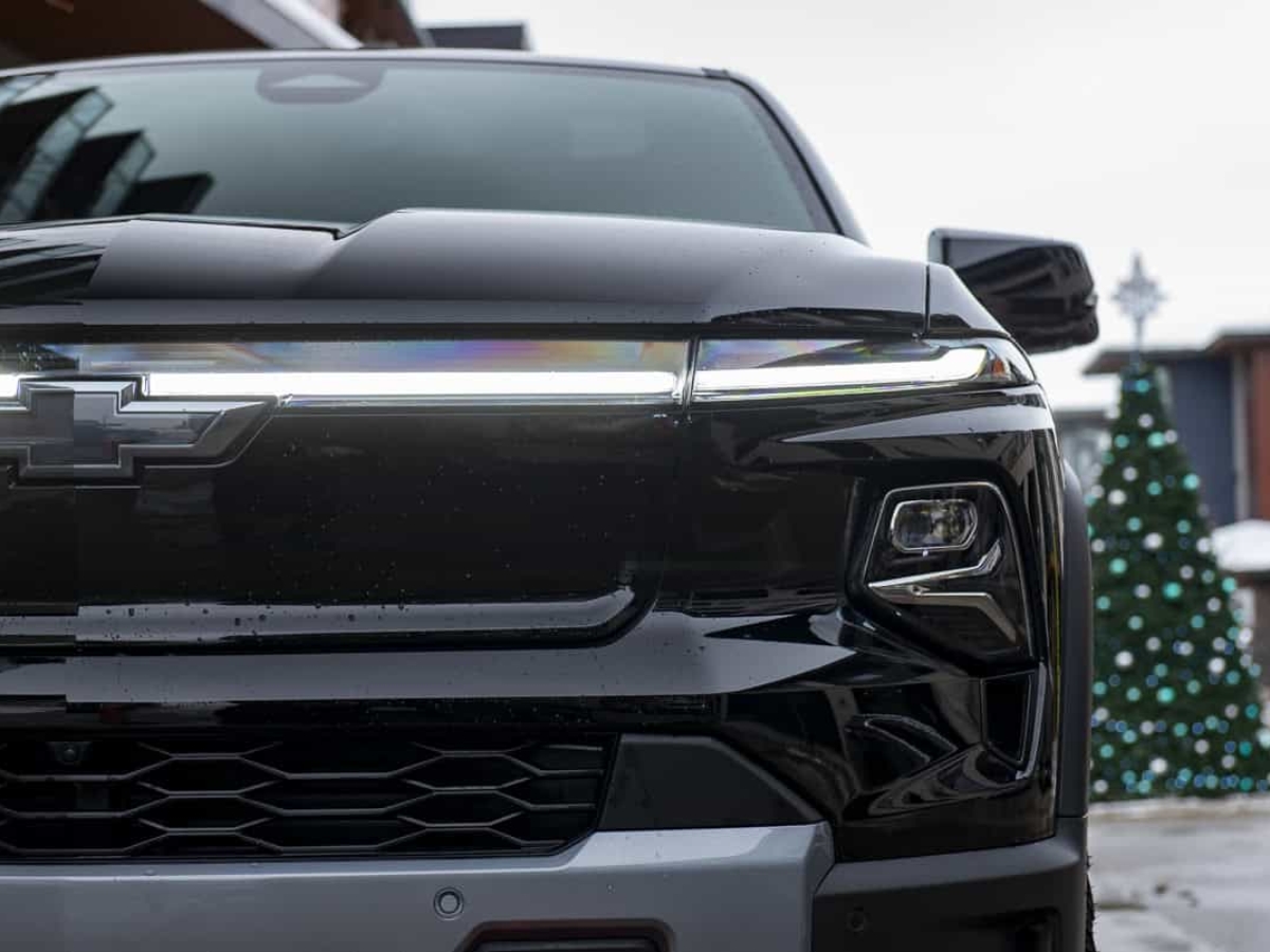 2026 Chevrolet Silverado EV Trail Boss Review Smart Truck With Trade Offs 2026-chevrolet-silverado-ev-trail-boss-review-smart-truck-with-trade-offs