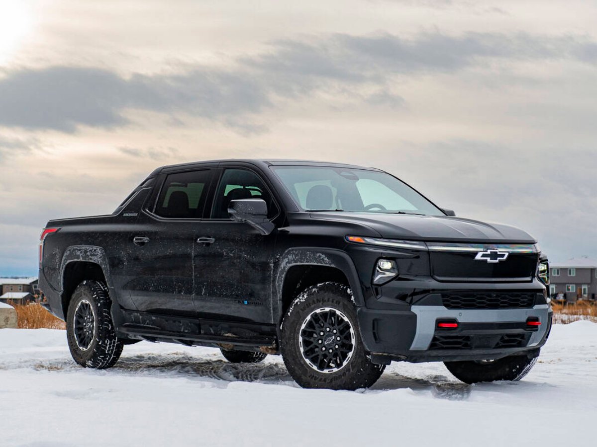 2026 Chevrolet Silverado EV Trail Boss Max Range front profile