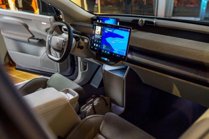 Volvo-EX60-launch-interior