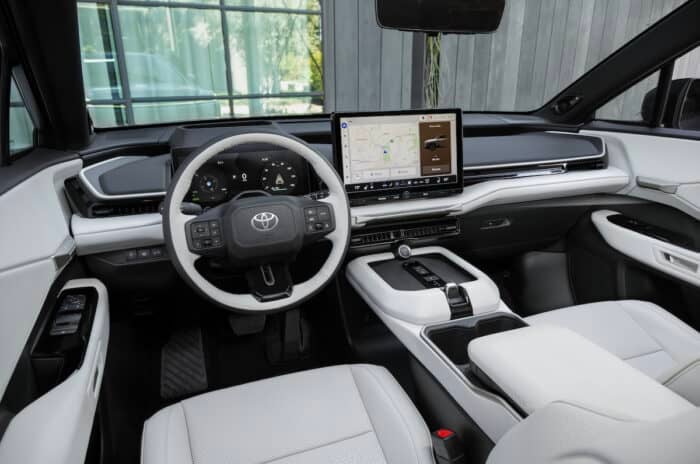 2027_Toyota_Highlander_Limited interior