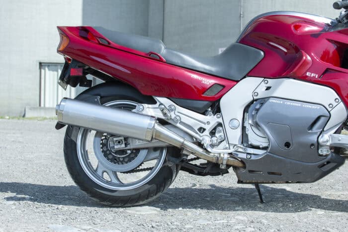 1993 Yamaha GTS1000 side of bike up close