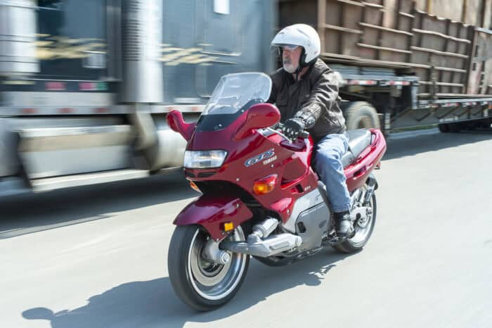 1993 Yamaha GTS1000 front profile riding on the road
