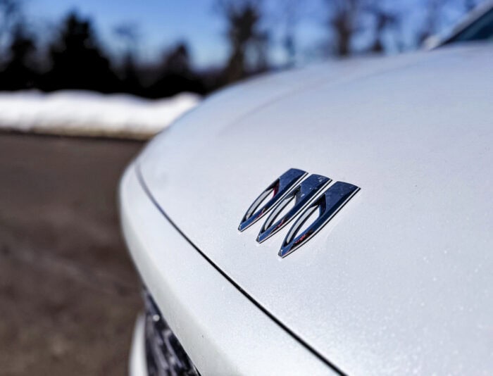 2026 Buick Enclave Avenir logo on hood