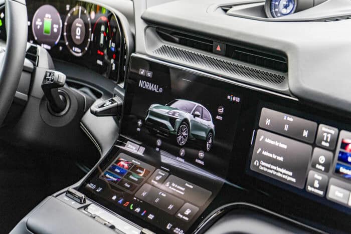 2026 Porsche Cayenne Turbo Electric interior centre stack