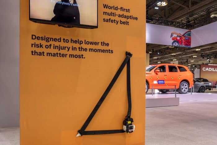 Volvo multi-adaptive safety belt wide