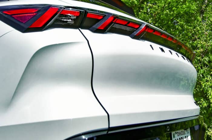White 2027 Infiniti QX65 rear taillight design and bumper