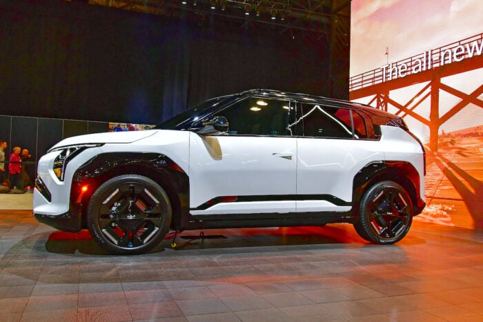 2027 Kia EV3 side view