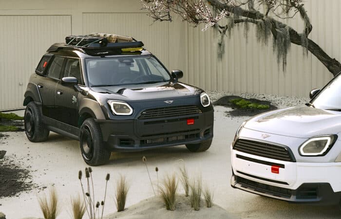 MINI x Vagabund Countryman duo parked front view