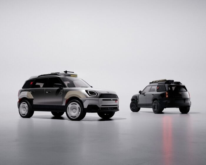 MINI x Vagabund Countryman two models side by side in studio