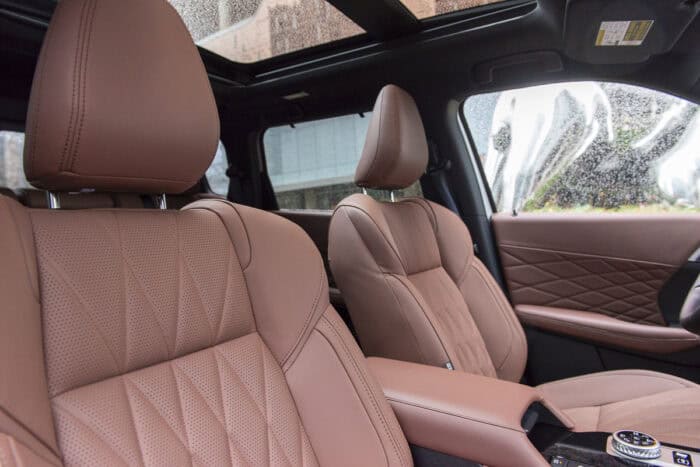 2026 Mitsubishi Outlander PHEV front seats