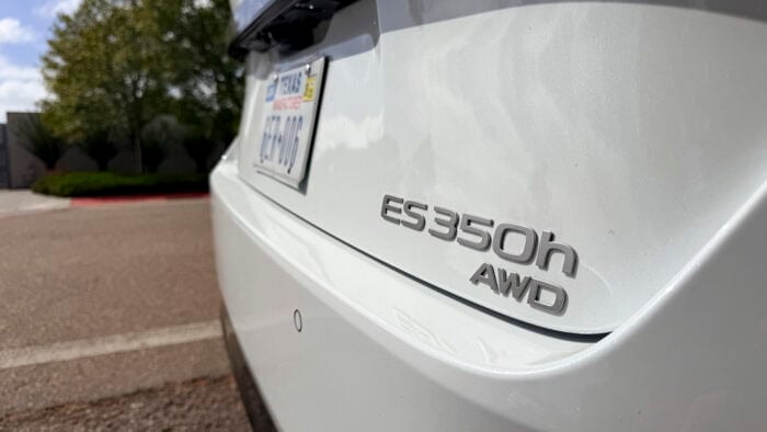 2026 Lexus ES 350h AWD rear logo