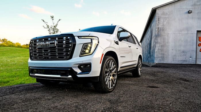 2026 GMC Yukon Denali Ultimate front big grill