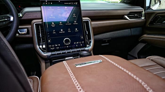 2026 GMC Yukon Denali Ultimate front screen