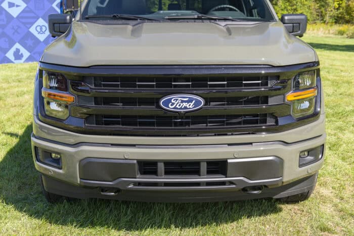 2027 Ford F-150 XLT grill