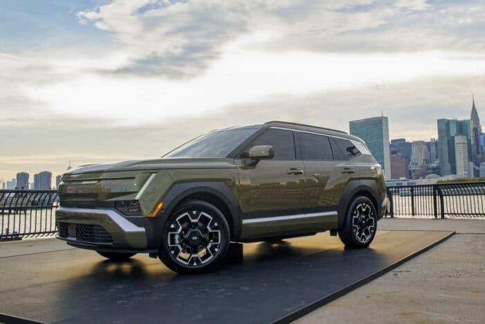 2027 Hyundai Tucson front NYC skyline